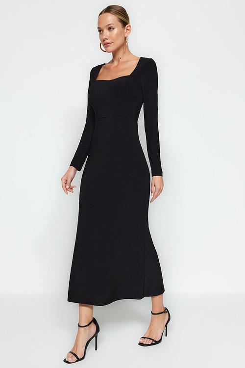 Midi Straight Cut Knit Dress - Black