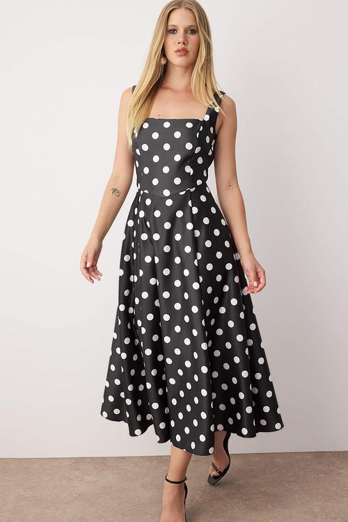 Maxi A line Polka Dot Knit Dress - Black & White