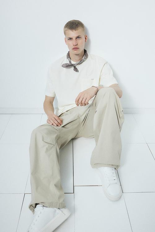 Loose fit cargo trousers - beige