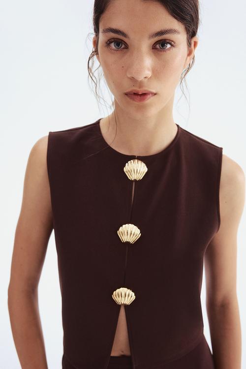 Button-decorated top - dark brown