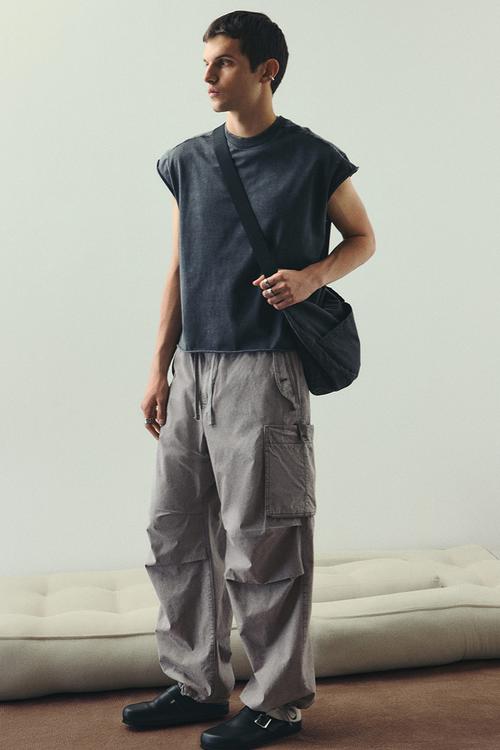 Loose fit parachute trousers - light grey