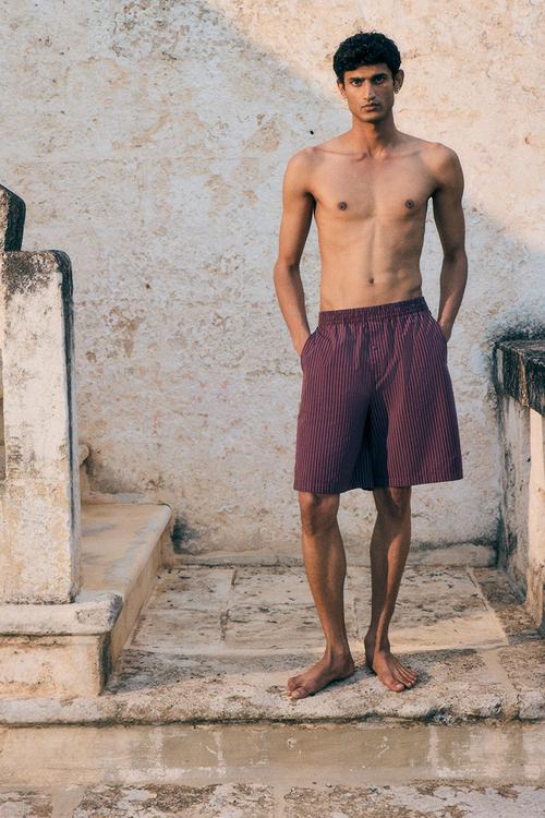 Relaxed fit cotton shorts -  burgundy striped