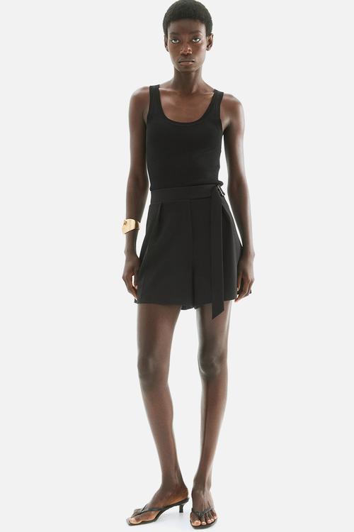 Belted shorts - black