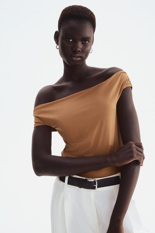 Draped off-the-shoulder top - light brown