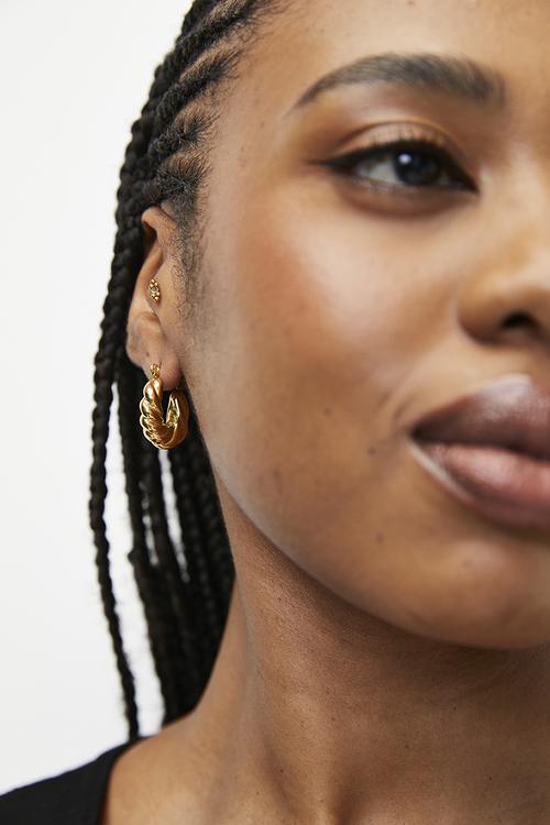 Trendy Twist Earrings - Gold
