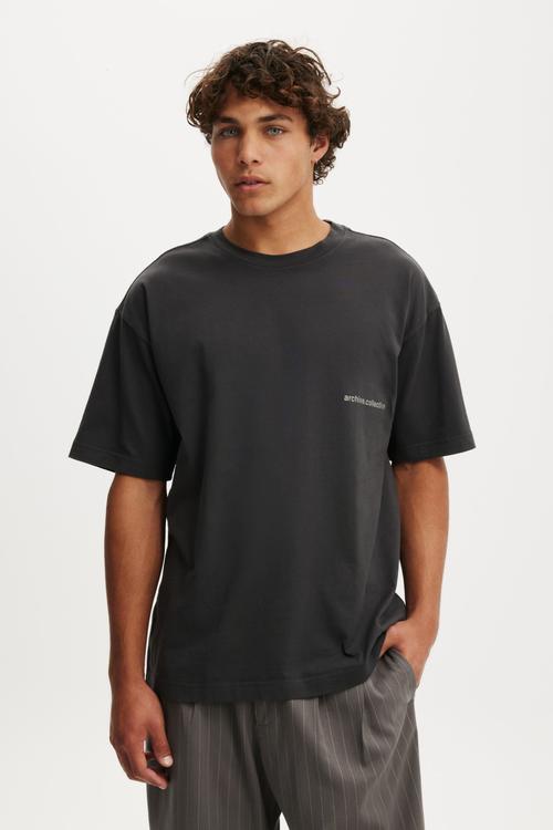 Box Fit Graphic T-Shirt - Black/Club Alpine