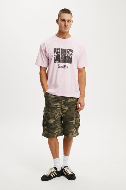 Box Fit Premium Music T-shirt - Lcn Bra Corsage/Blink 182 - Logo