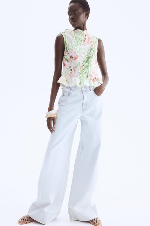 Smocked top - light pink floral 