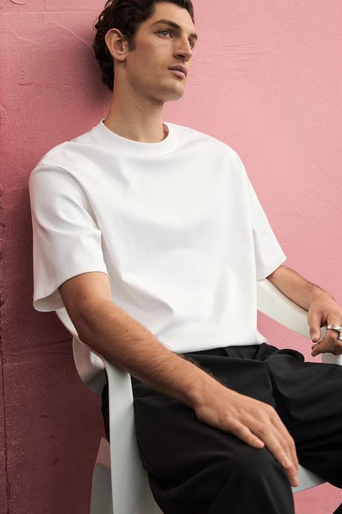 Loose fit boxy-style t-shirt - white