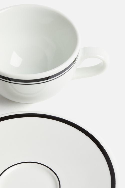 Cappuccino cup and saucer - white/black 