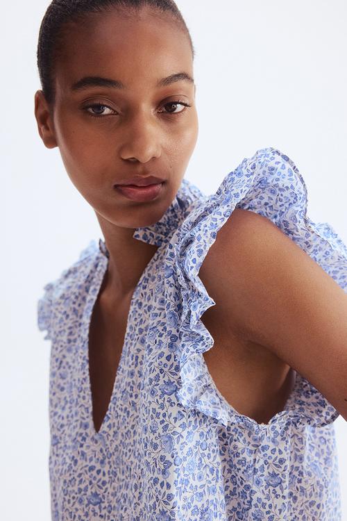 Frill-trimmed blouse - white & light blue floral
