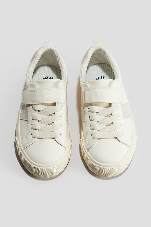 Trainers - white