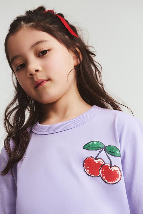 Poppy Oversize Graphic Print Tee - Lilac Mood/Sweet Cherry