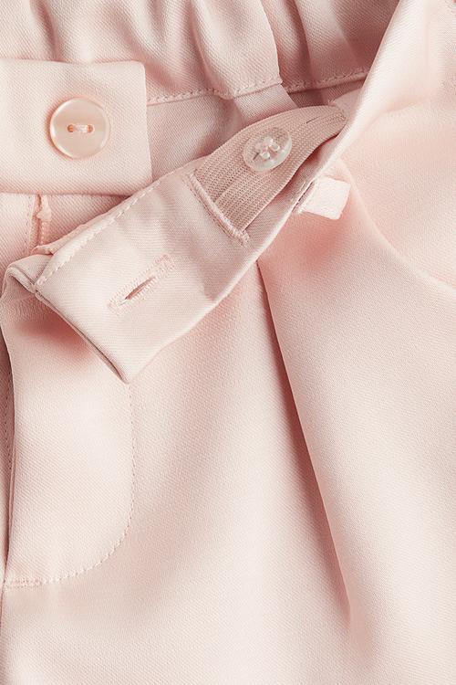 Pleated shorts - light pink
