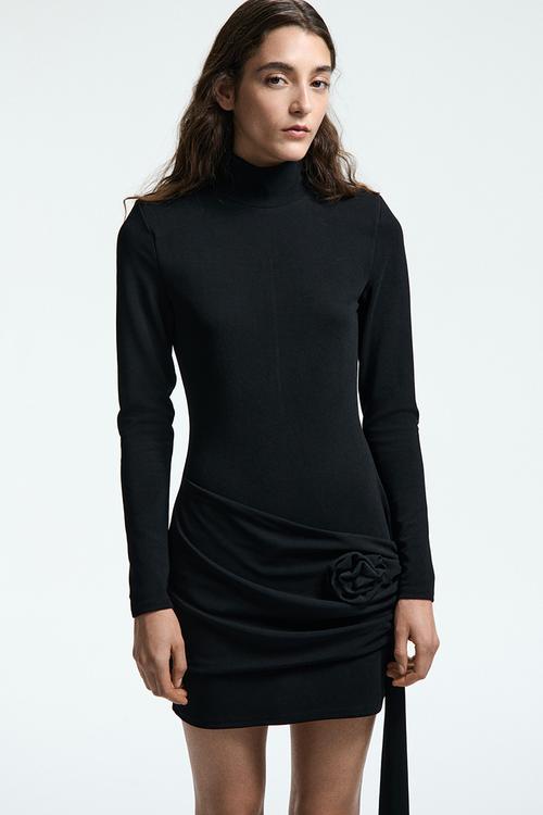 Shoulder-pad dress - black
