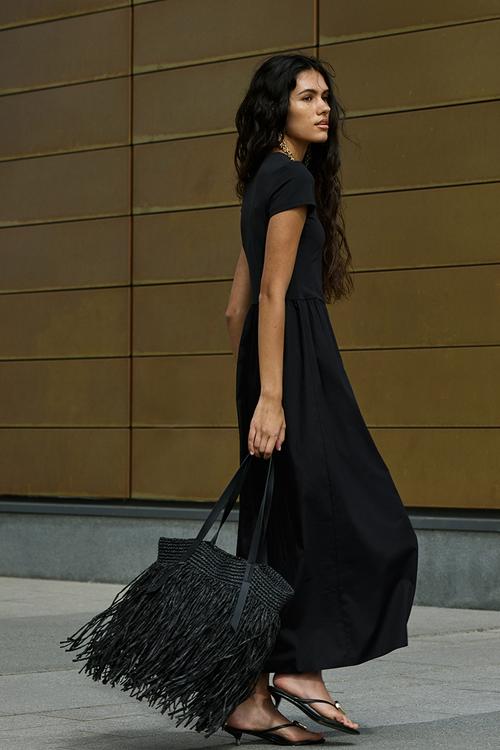 Short-sleeved maxi dress - black