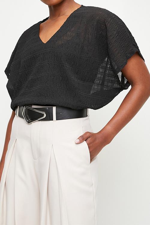Laundered v-neck boxy shell - black