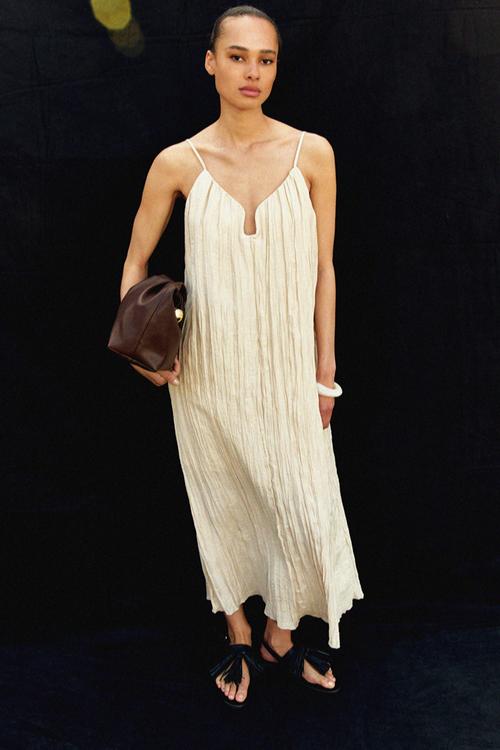 Crinkled strappy dress - cream
