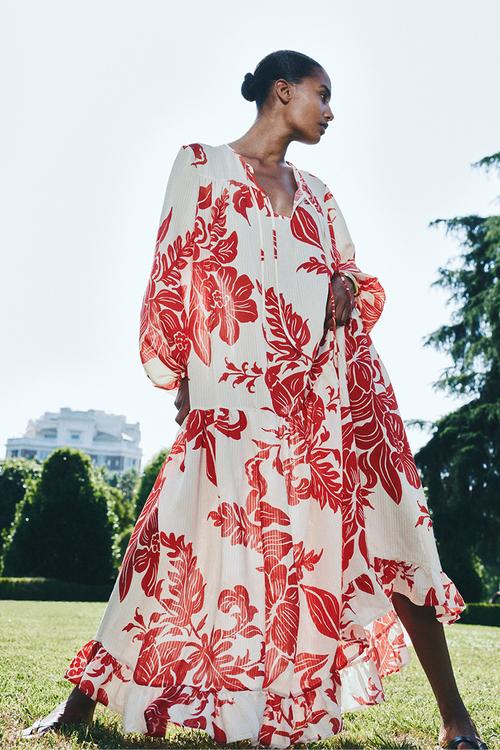 Voluminous dress - white & red floral