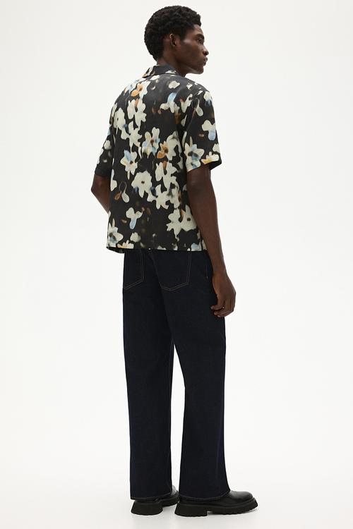 Regular fit patterned resort shirt - black floral 