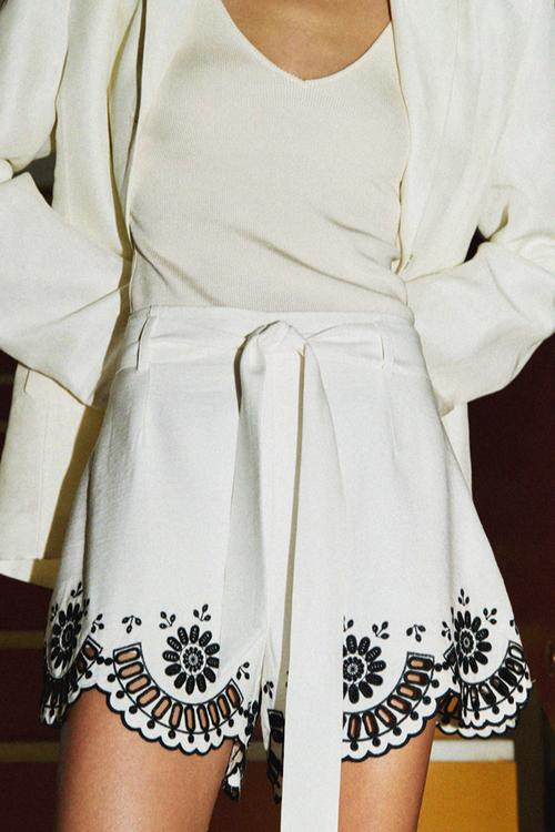 Embroidered twill shorts - white/black