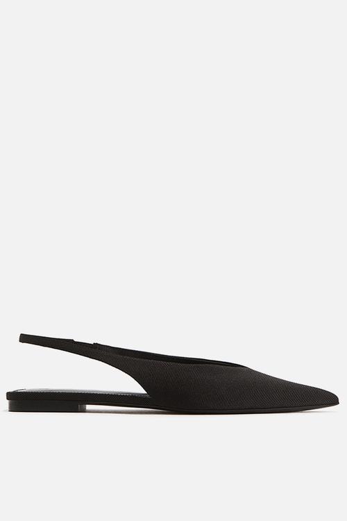 Pointed slingbacks - black