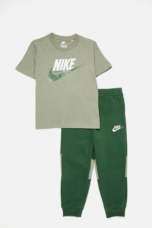 Nike tee and fleece pants set - fir