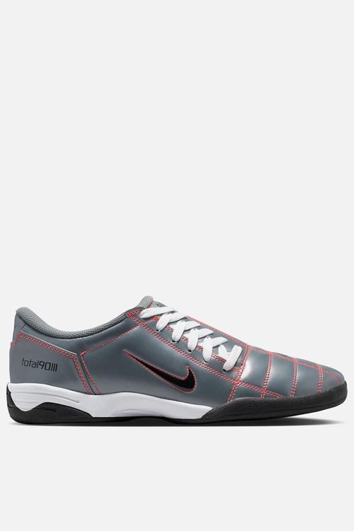Nike Total 90
