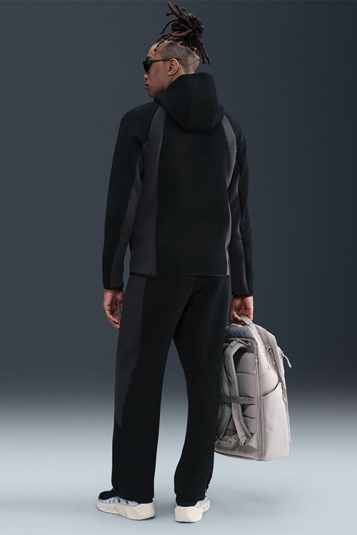 Tech Fleece Colour-Block Full-Zip  Windrunner Jacket - Black
