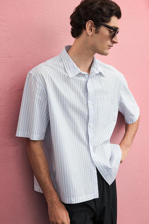 Regular fit boxy-style poplin shirt - light blue striped