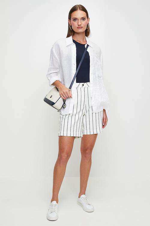 Kerry striped short - off white