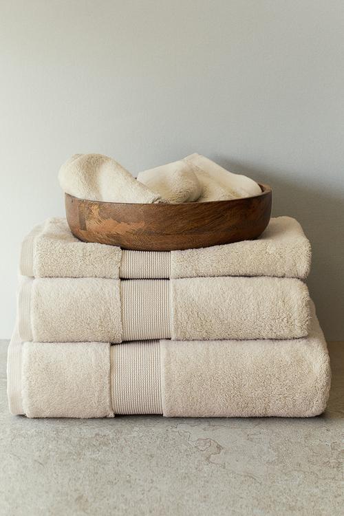 Soft terry bath towel - light beige