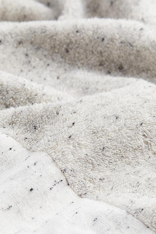 Cotton bath towel with neps - light grey/patterned
