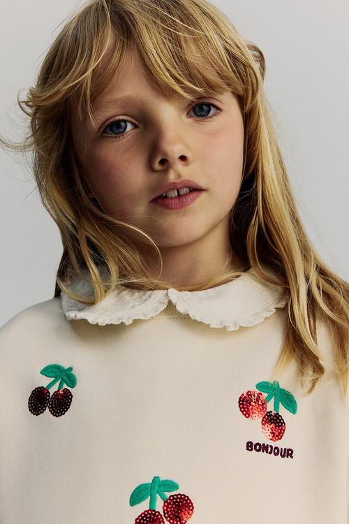 Sweatshirt - white cherries