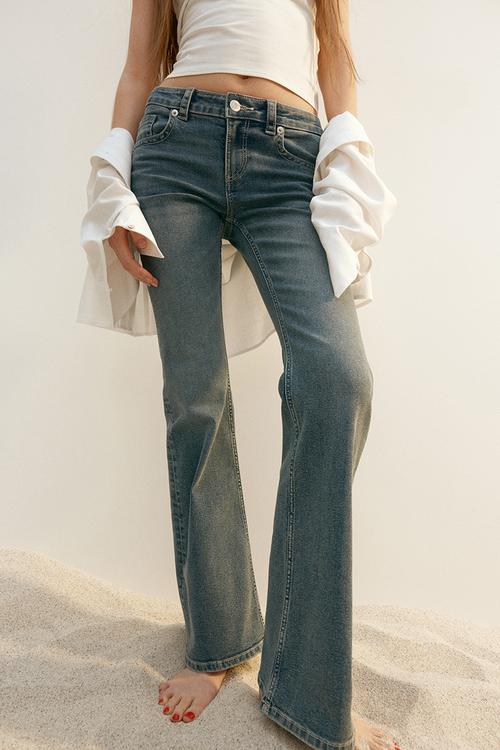 Flared low jeans - denim blue