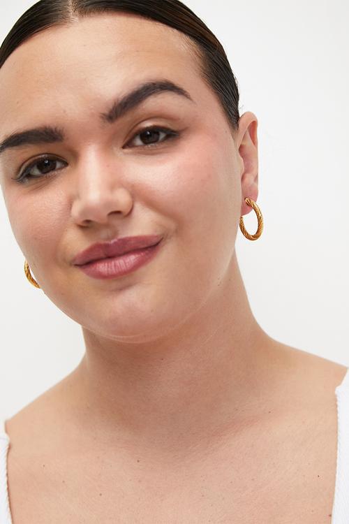 Elegant Spiral Hoop Earrings - Gold