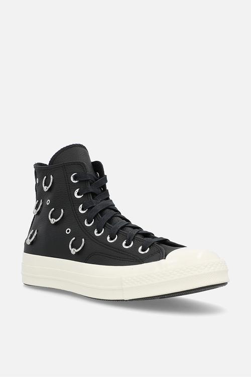 CHUCK 70