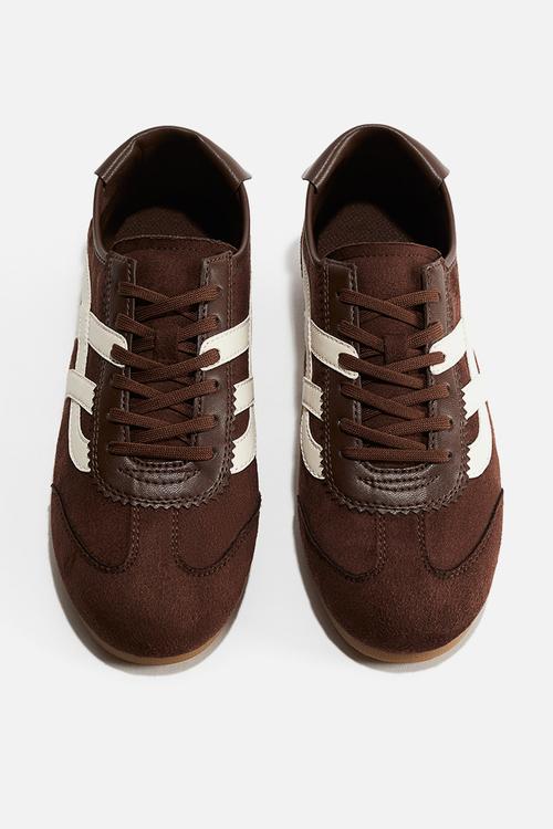 Trainers - brown