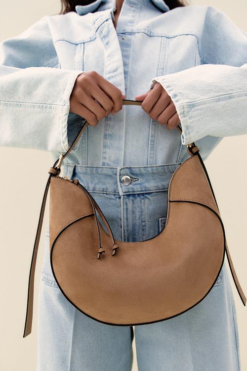 U-shaped shoulder bag - beige