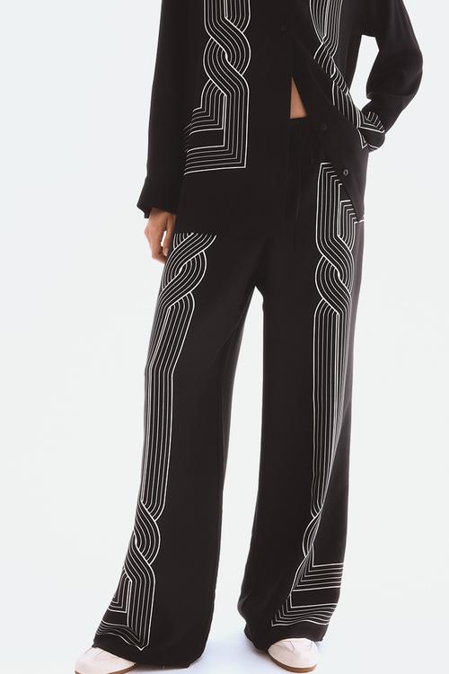 Printed pull-on trousers - black patterned