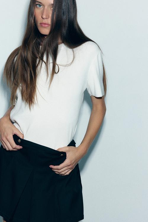 Pleated skort - black