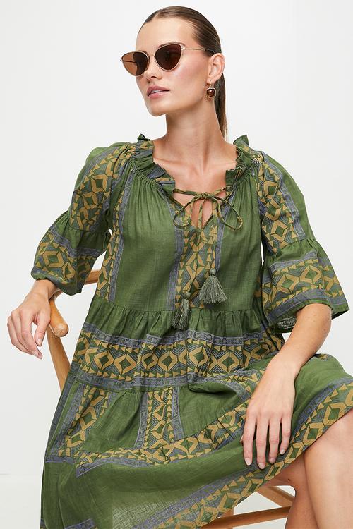 Half Flutter Sleeve  Boatneck Printed Tiered Midi Dress - green