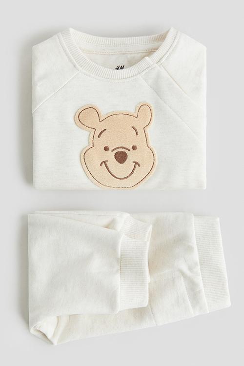 2-Piece appliquéd sweatshirt set - cream/winnie the pooh