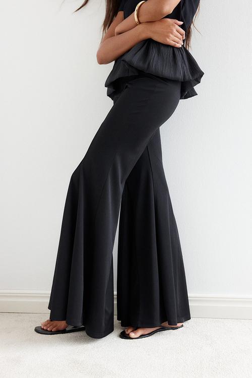 Flared trousers - black
