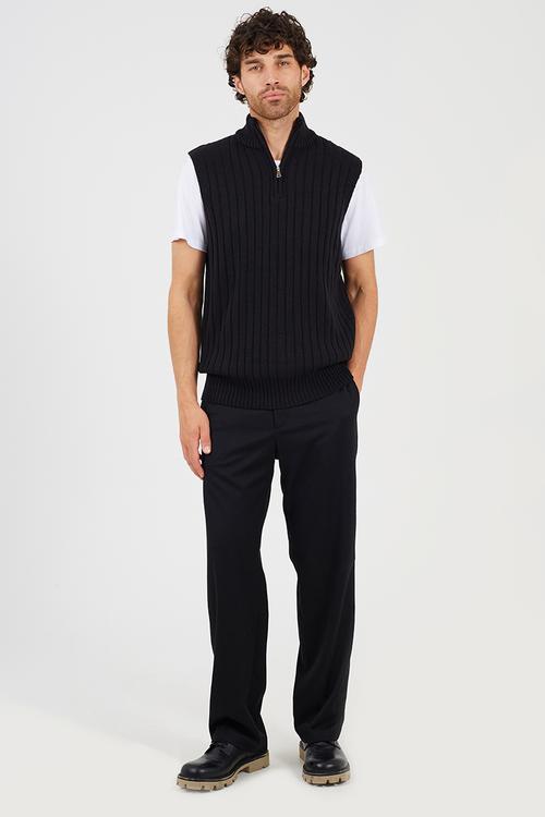Sleeveless Quarter Zip Funnel Jumper - Jet Black