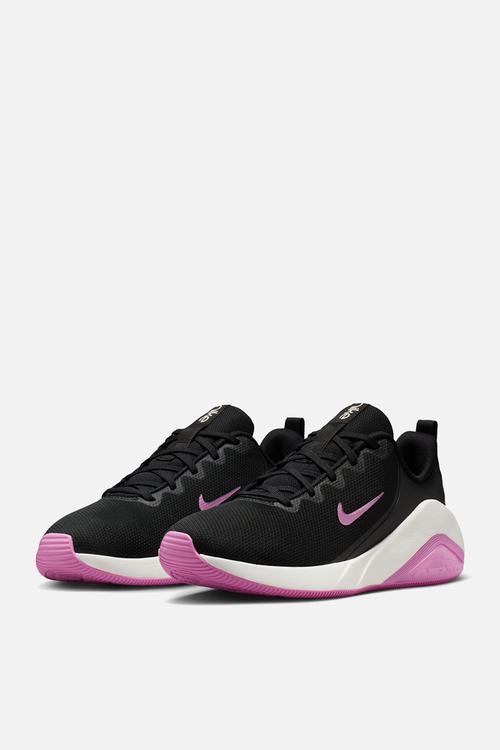 Nike Bella 7