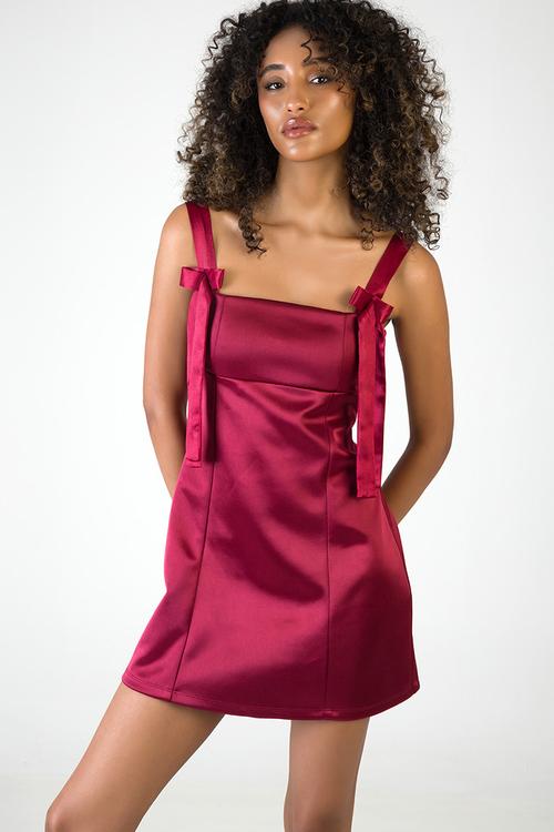 Belive In Me: Mini Dress With Bow Straps - Ruby Red