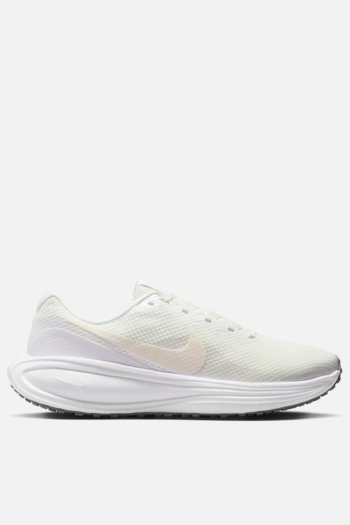 Nike Revolution 8