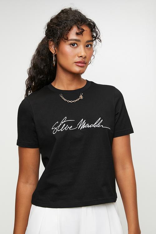Ladies theresa regular t-shirt with chain charm - black