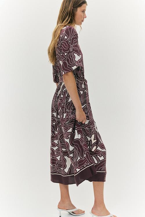 Tie-belt shirt dress - white/burgundy floral 